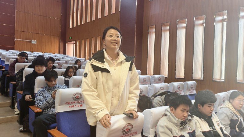 此次活动旨在把握人工智能前沿动态